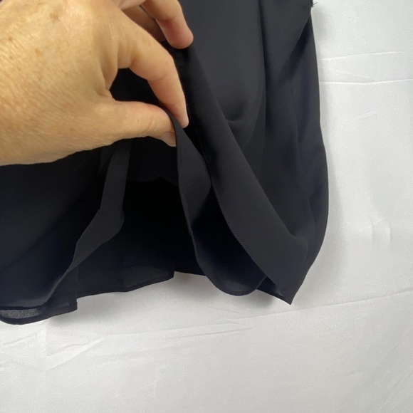 Socialite Women's Sz Medium Camisole Top Black Sculpted V-Neck Adjustable  Strap - Picture 8 of 9